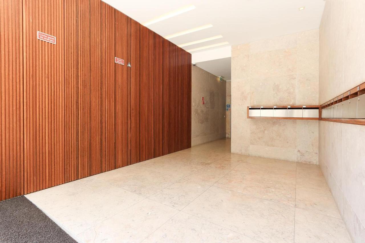 Downtown Chiado By Homing Apartment Lisbon Exterior photo